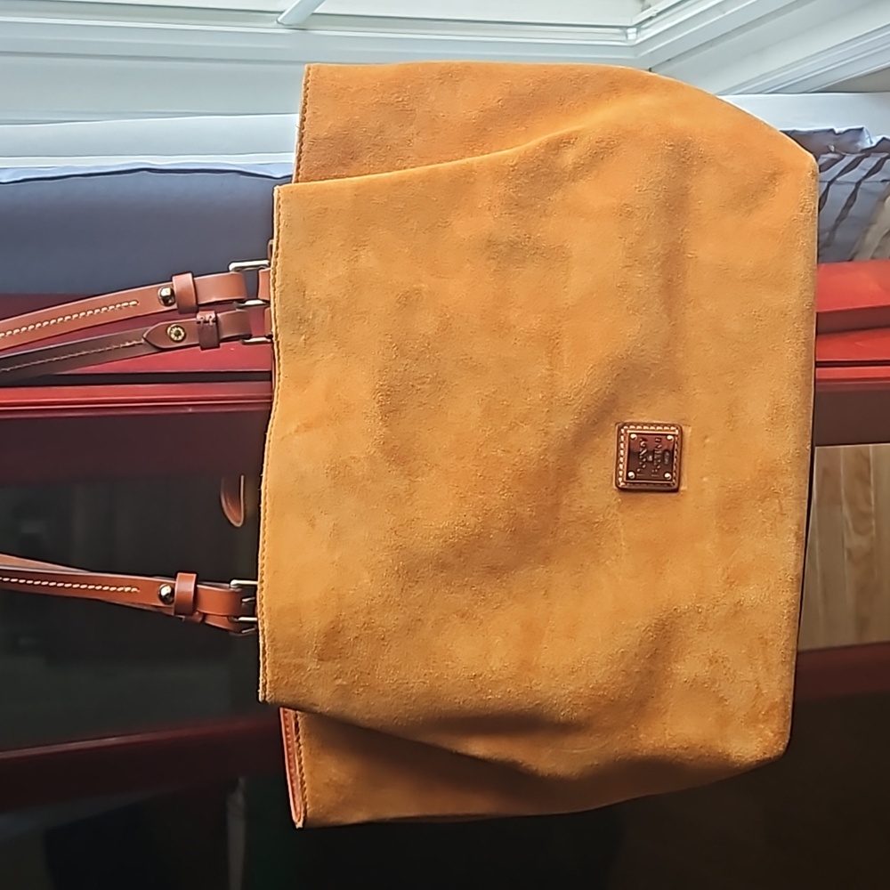 Dooney &Bourke Large Flynn